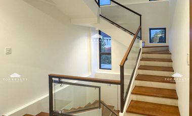 PRICE DROP! Verdana Homes 5-Bedroom 5BR House and Lot for Sale in Bacoor, Cavite