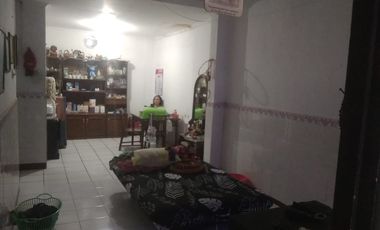 Rumah 2 Lantai di Bp Kulon Gresik Kota