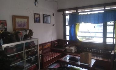 Rumah 2 Lantai di Bp Kulon Gresik Kota