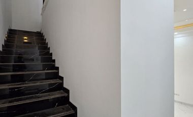 Rumah baru akses jalan lebar di komplek pondok kelapa jakarta timur