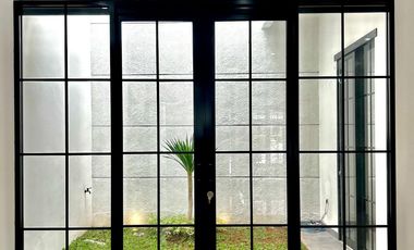Rumah baru akses jalan lebar di komplek pondok kelapa jakarta timur