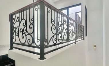 Rumah baru akses jalan lebar di komplek pondok kelapa jakarta timur