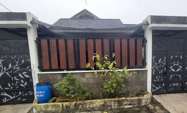 Rumah di Bunder Asri Kebomas Gresik