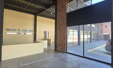LOCAL COMERCIAL EN RENTA EN SAN MATEO ATENCO, EDOMEX.