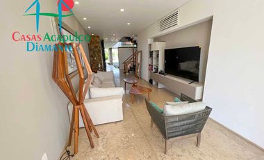 Hermosa casa en renta vacacional para 10 personas. Con alberca privada, vista al campo de golf y al mar