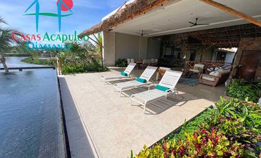 Hermosa casa en renta vacacional para 10 personas. Con alberca privada, vista al campo de golf y al mar