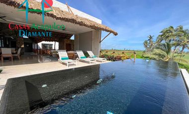 Hermosa casa en renta vacacional para 10 personas. Con alberca privada, vista al campo de golf y al mar