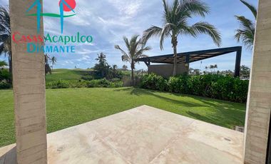 Hermosa casa en renta vacacional para 10 personas. Con alberca privada, vista al campo de golf y al mar