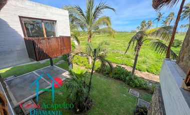 Hermosa casa en renta vacacional para 10 personas. Con alberca privada, vista al campo de golf y al mar