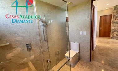 Hermosa casa en renta vacacional para 10 personas. Con alberca privada, vista al campo de golf y al mar