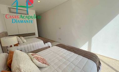 Hermosa casa en renta vacacional para 10 personas. Con alberca privada, vista al campo de golf y al mar