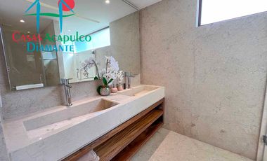 Hermosa casa en renta vacacional para 10 personas. Con alberca privada, vista al campo de golf y al mar