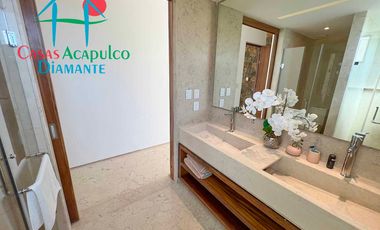 Hermosa casa en renta vacacional para 10 personas. Con alberca privada, vista al campo de golf y al mar