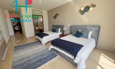 Hermosa casa en renta vacacional para 10 personas. Con alberca privada, vista al campo de golf y al mar