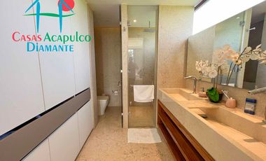 Hermosa casa en renta vacacional para 10 personas. Con alberca privada, vista al campo de golf y al mar