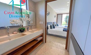 Hermosa casa en renta vacacional para 10 personas. Con alberca privada, vista al campo de golf y al mar