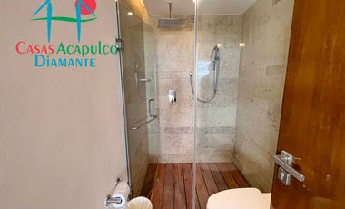 Hermosa casa en renta vacacional para 10 personas. Con alberca privada, vista al campo de golf y al mar