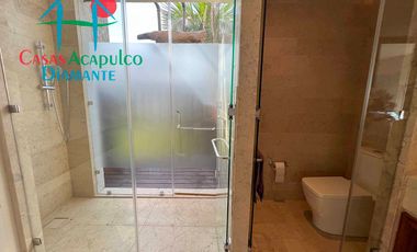 Hermosa casa en renta vacacional para 10 personas. Con alberca privada, vista al campo de golf y al mar