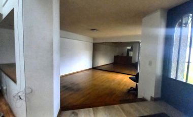 CASA EN RENTA 3 RECAMARAS, JUNTO A PLAZA GALERIAS Y AV. VALLARTA.