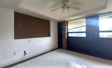 CASA EN RENTA 3 RECAMARAS, JUNTO A PLAZA GALERIAS Y AV. VALLARTA.