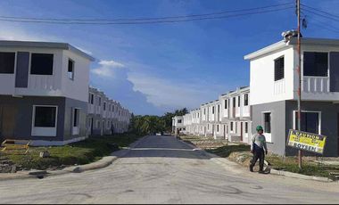 Affordable House and Lot Townhouse unit For Sale in Tanjay Negros Oriental