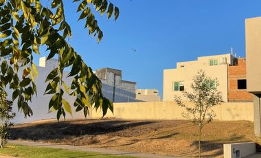 Terreno Residencial en Venta en Boulevard Valle Imperial - Excelente Ubicación