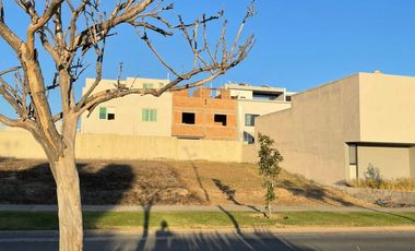 Terreno Residencial en Venta en Boulevard Valle Imperial - Excelente Ubicación