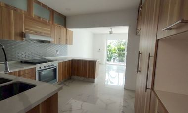 Casa Estilo contemporáneo En Burgos de Cuernavaca, Temixco Morelos.