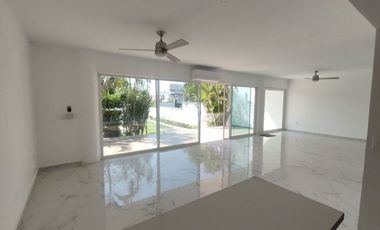 Casa Estilo contemporáneo En Burgos de Cuernavaca, Temixco Morelos.