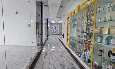 Alquilo local comercial edificio Platinum