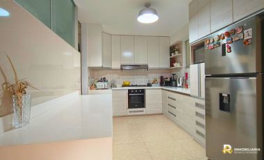 VENDO 03 ULTIMOS DEPARTAMENTOS EXCLUSIVOS DE ESTRENO DE 143 m2  CON VISTA EXTERNA Y BALCON EN LA FLORESTA DE PRO LOS OLIVOS