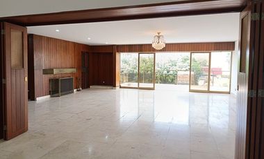 Ocasión: Vendo departamento de 229 m2 en zona exclusiva de San Isidro a excelente precio..