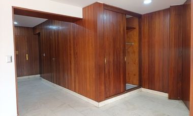 Ocasión: Vendo departamento de 229 m2 en zona exclusiva de San Isidro a excelente precio..