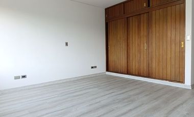 Ocasión: Vendo departamento de 229 m2 en zona exclusiva de San Isidro a excelente precio..