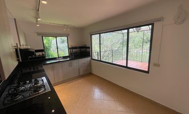 ¡Gran Oportunidad de Casa Finca en Sabaneta, Sector Las Brisas!