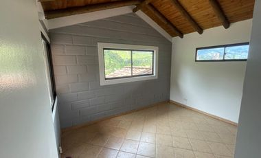 ¡Gran Oportunidad de Casa Finca en Sabaneta, Sector Las Brisas!
