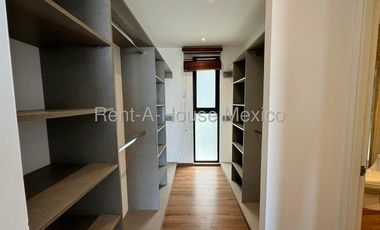 Altos de Juriquilla. RENTA - Departamento, cuarto de servicio y 3 recamaras