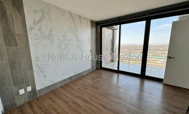 Altos de Juriquilla. RENTA - Departamento, cuarto de servicio y 3 recamaras