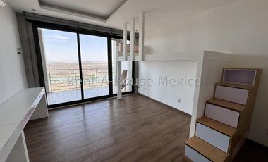 Altos de Juriquilla. RENTA - Departamento, cuarto de servicio y 3 recamaras