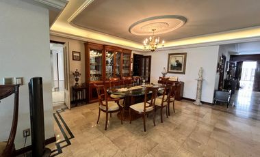 CASA EN VENTA EN JARDINES DEL BOSQUE
