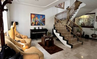 CASA EN VENTA EN JARDINES DEL BOSQUE
