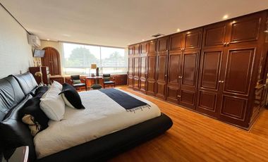 CASA EN VENTA EN JARDINES DEL BOSQUE