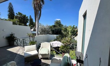 CASA EN VENTA EN JARDINES DEL BOSQUE