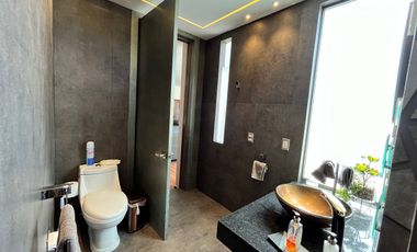 CASA EN VENTA EN JARDINES DEL BOSQUE
