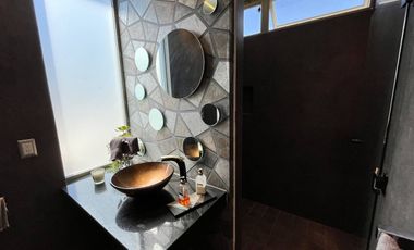 CASA EN VENTA EN JARDINES DEL BOSQUE