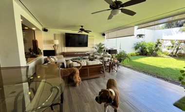 CASA EN VENTA EN JARDINES DEL BOSQUE