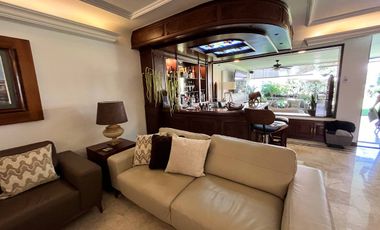 CASA EN VENTA EN JARDINES DEL BOSQUE