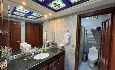 CASA EN VENTA EN JARDINES DEL BOSQUE