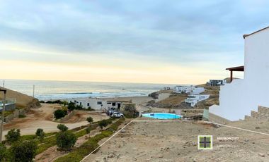 Terreno Premium en Segunda Fila con 3 Frentes y Vista al Mar – Playa Honda - 233 m²