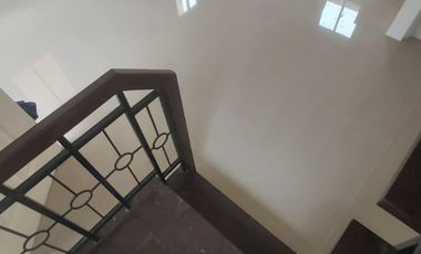 2 Storey House and Lot for Rent in Camella Solamente - Batangas City (near Grand Terminal)